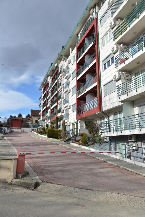 Studio Apartman Zvezdana Noc Vrnjačka Banja المظهر الخارجي الصورة