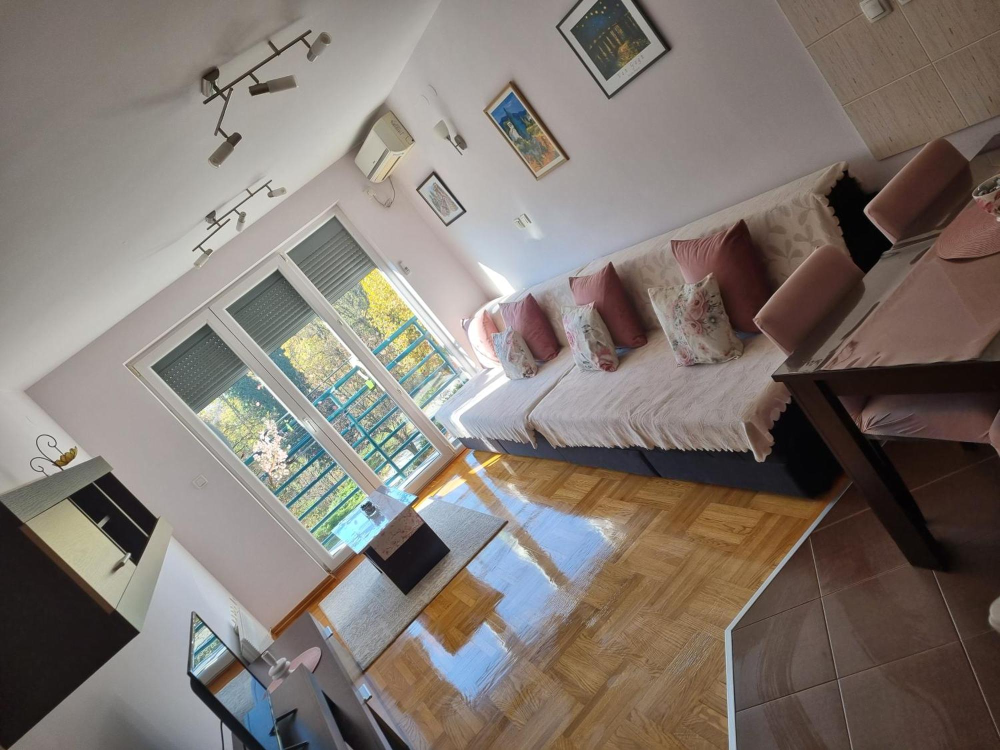 Studio Apartman Zvezdana Noc Vrnjačka Banja المظهر الخارجي الصورة